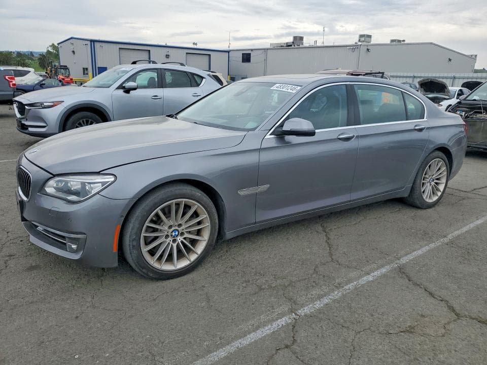 2014 BMW 750