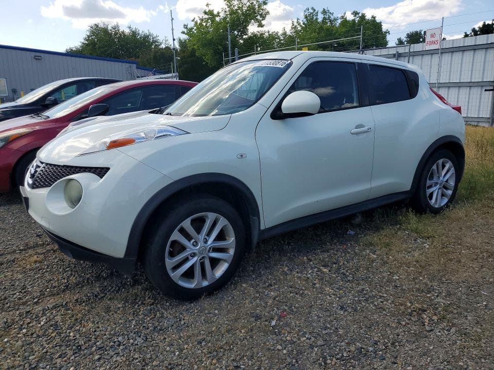 2011 NISSAN JUKE S