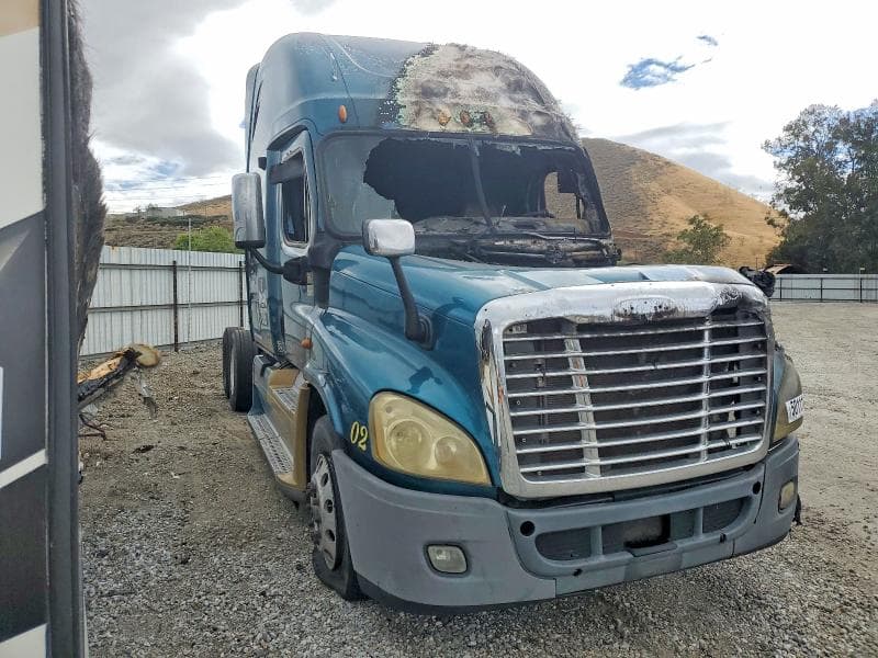 2012 FREIGHTLINER CASCADIA TRUCK CAB AND CHASSIS