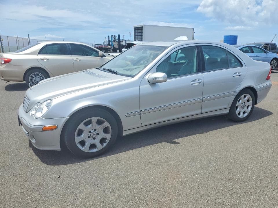 2005 MERCEDES-BENZ C