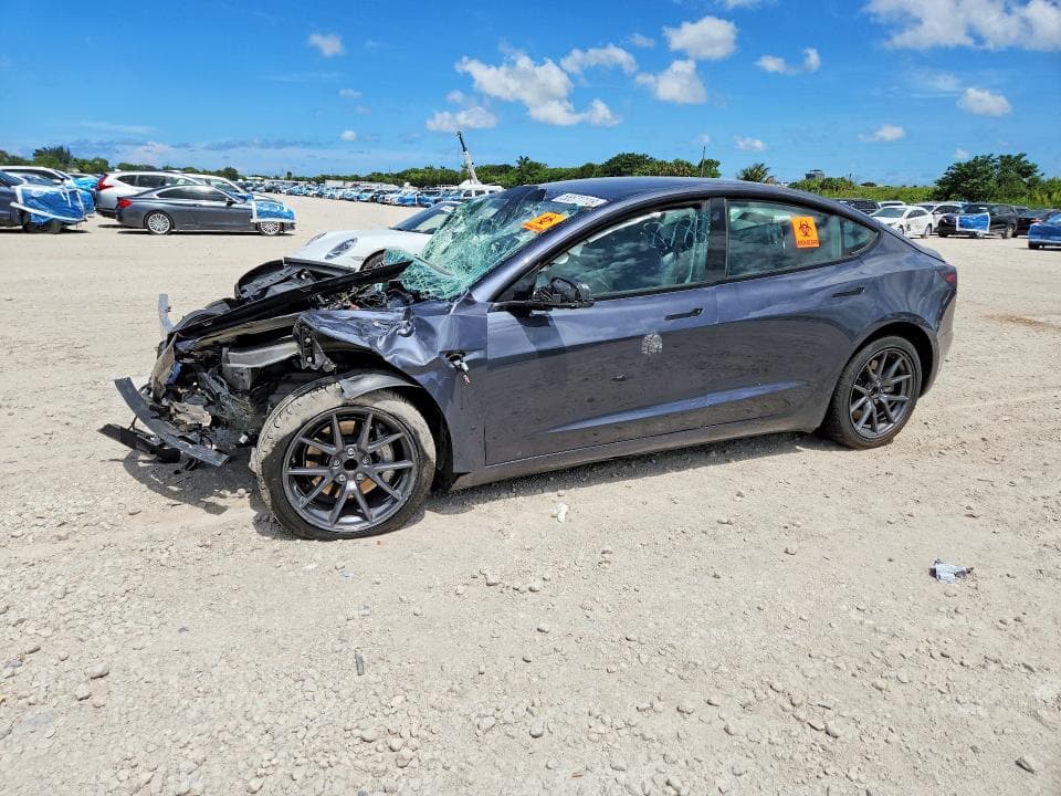 2023 TESLA MODEL 3
