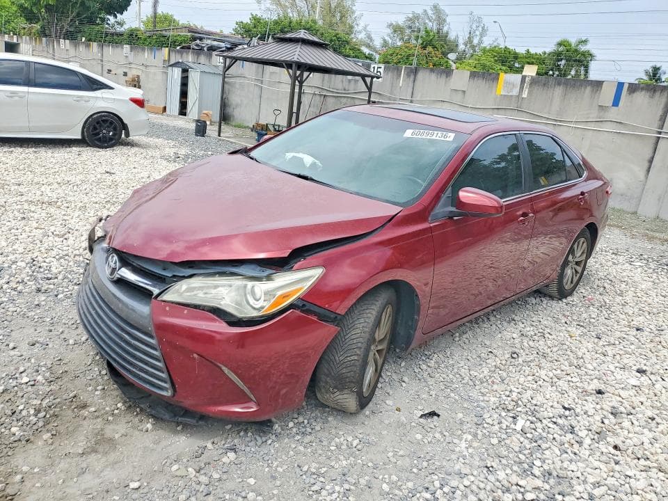 2017 TOYOTA CAMRY XLE