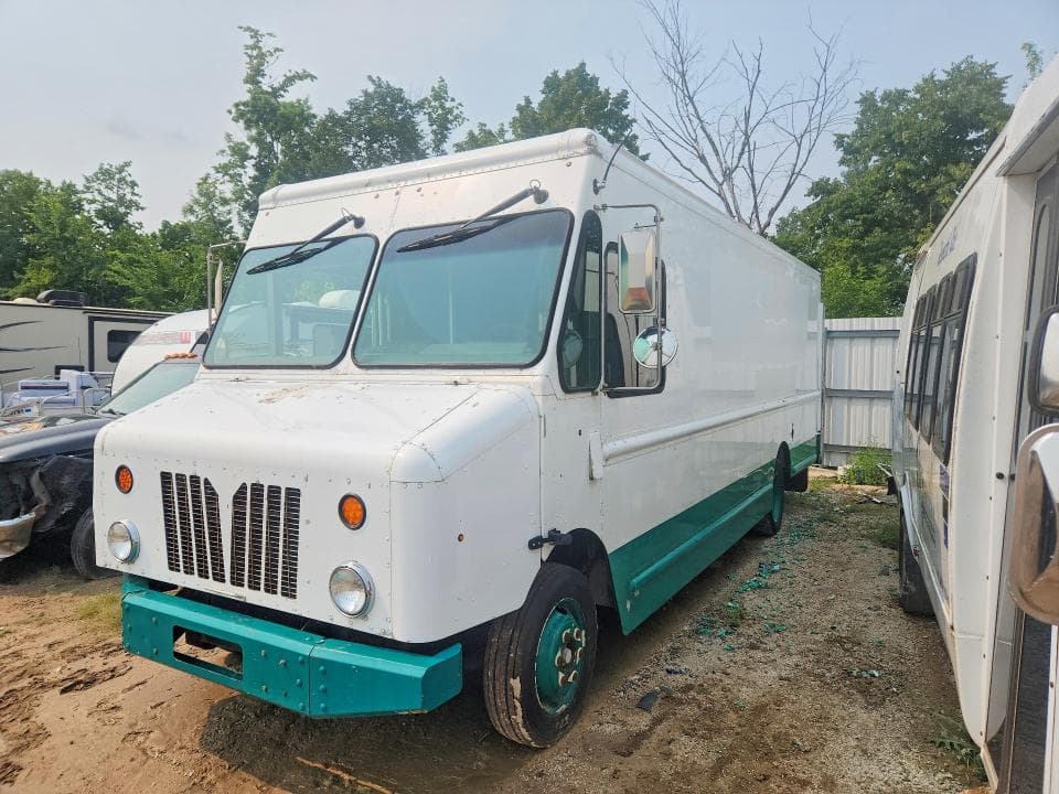 2016 FREIGHTLINER CHASSIS M LINE WALK-IN VAN