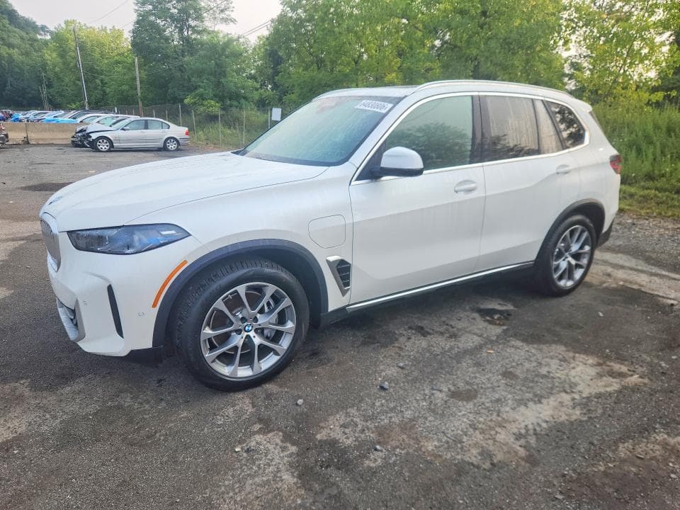 2026 BMW X5 XDRIVE50E
