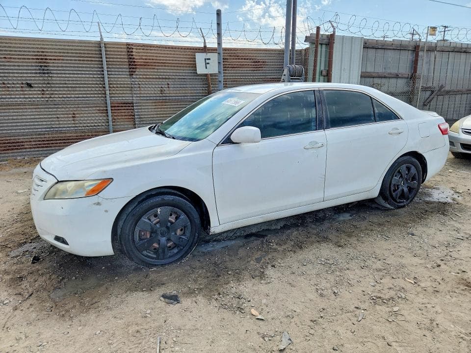 2009 TOYOTA CAMRY LE