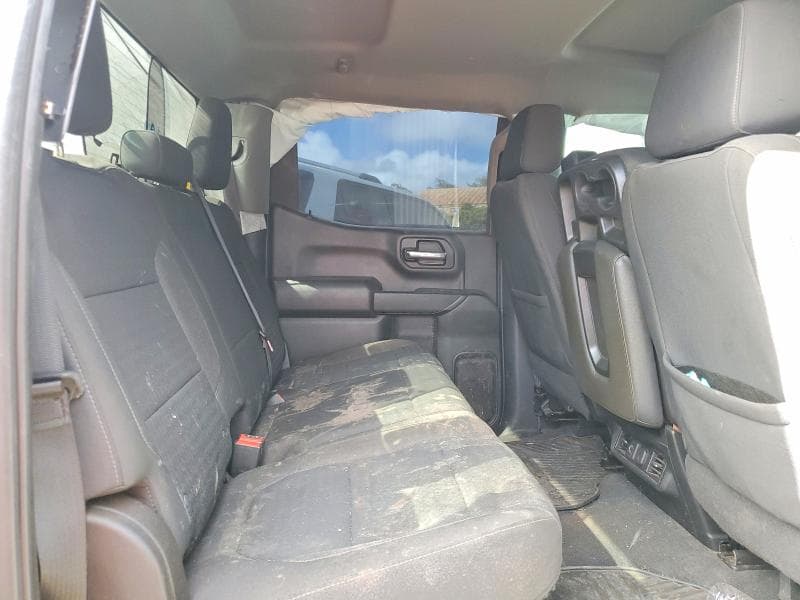 2022 CHVE SILV1500 4WD