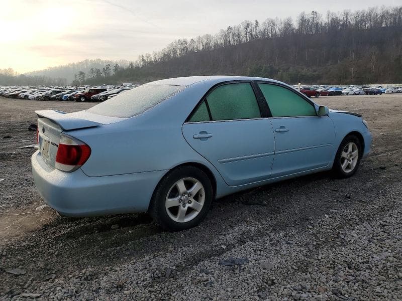 2005 TOYOTA CAMRY LE