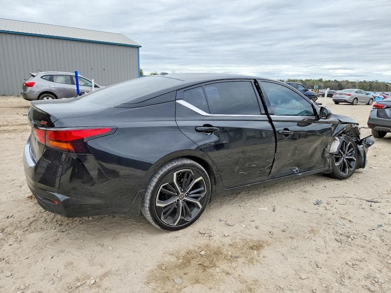 2023 NISSAN ALTIMA SR