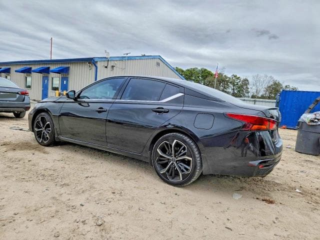2023 NISSAN ALTIMA SR