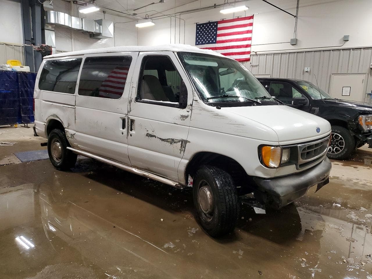2003 Ford Econoline E350 Super Duty Wagon