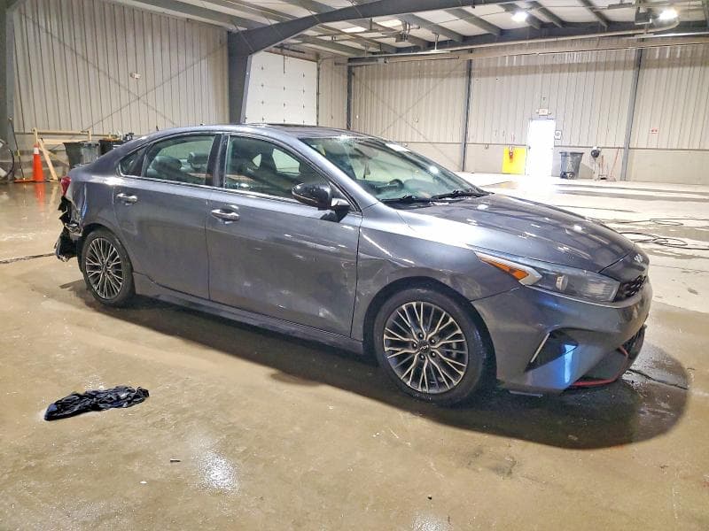 2022 KIA FORTE GT LINE