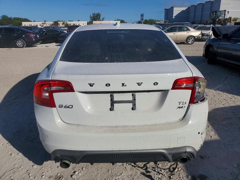 2017 VOLVO S60 DYNAMIC