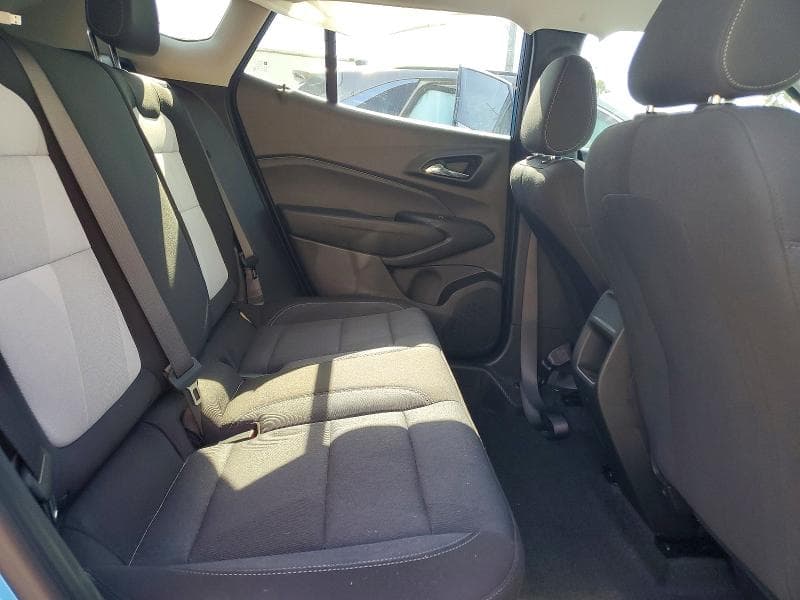 2025 CHEVROLET TRAX LS