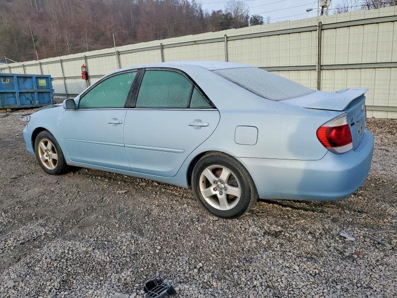 2005 TOYOTA CAMRY LE