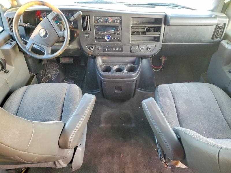 2017 CHEVROLET EXPRESS G3500 LT