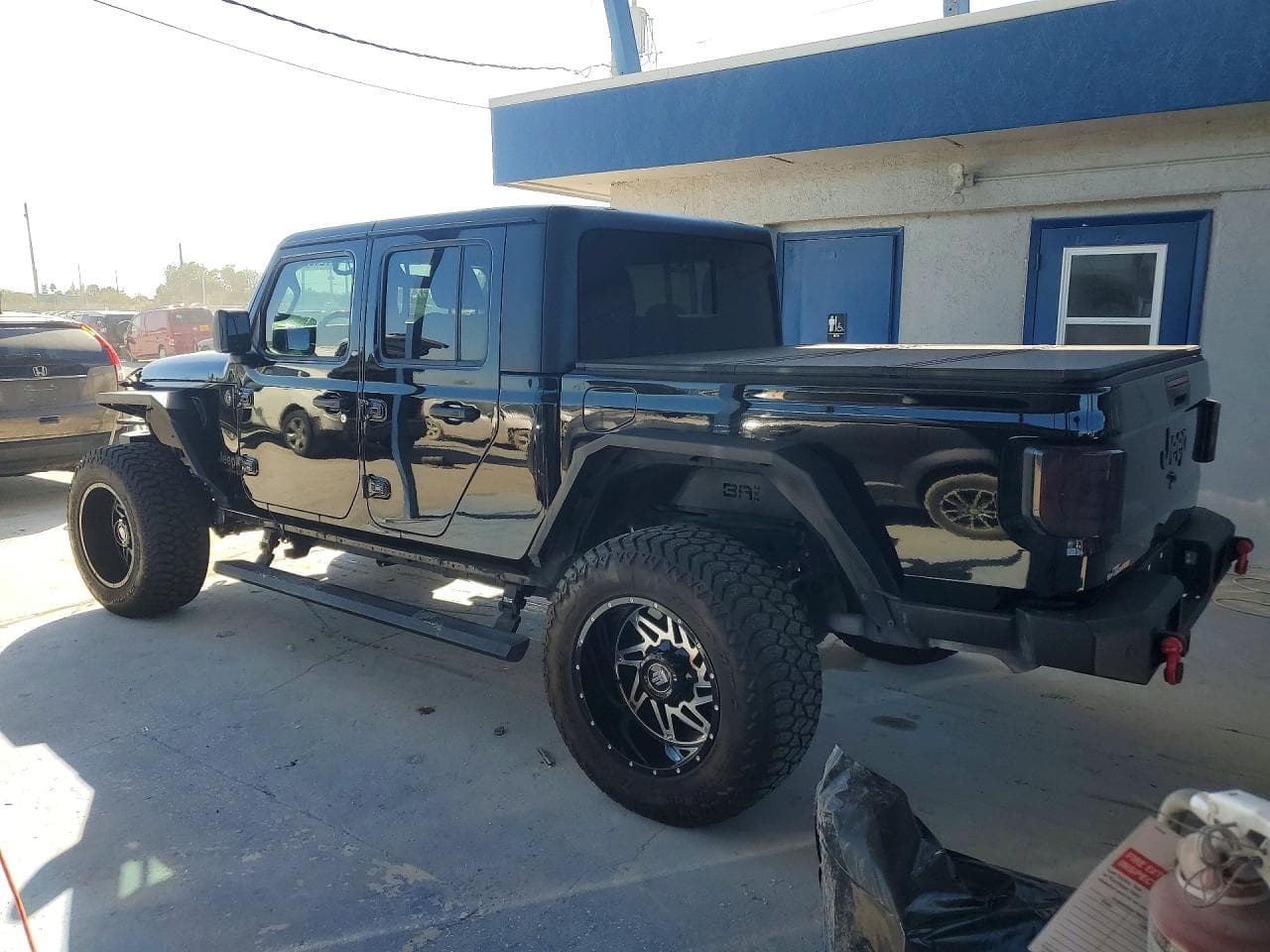 2023 Jeep Gladiator Sport