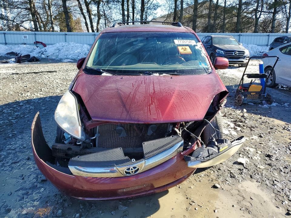 2008 TOYOTA SIENNA XLE