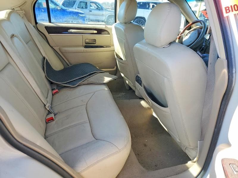 2007 LINCOLN TOWN CAR
