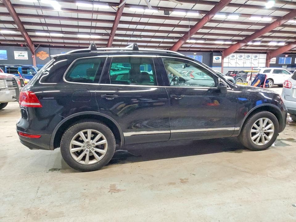 2013 VOLKSWAGEN TOUAREG V6