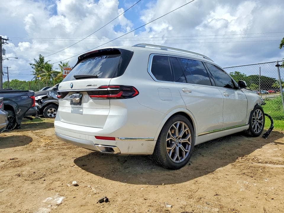 2025 BMW X7 XDRIVE40I