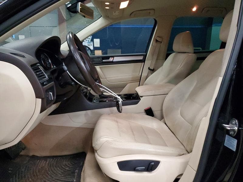 2013 VOLKSWAGEN TOUAREG V6