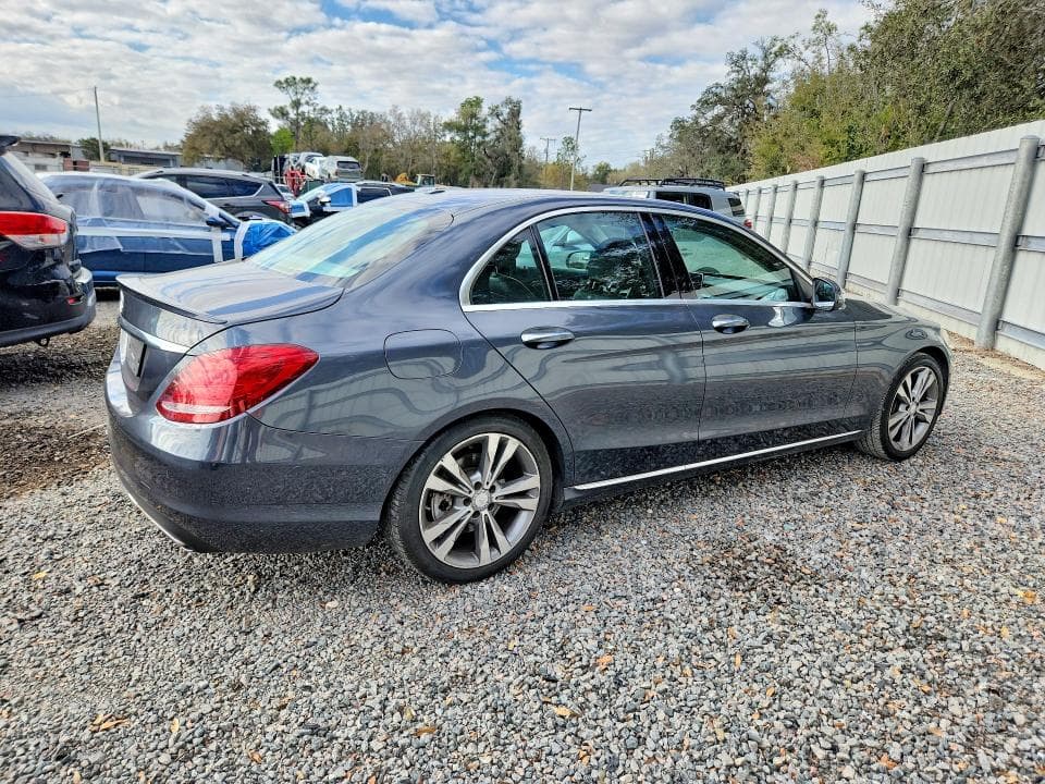 2016 MERCEDES-BENZ C 300