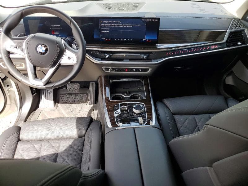 2025 BMW X7 XDRIVE40I