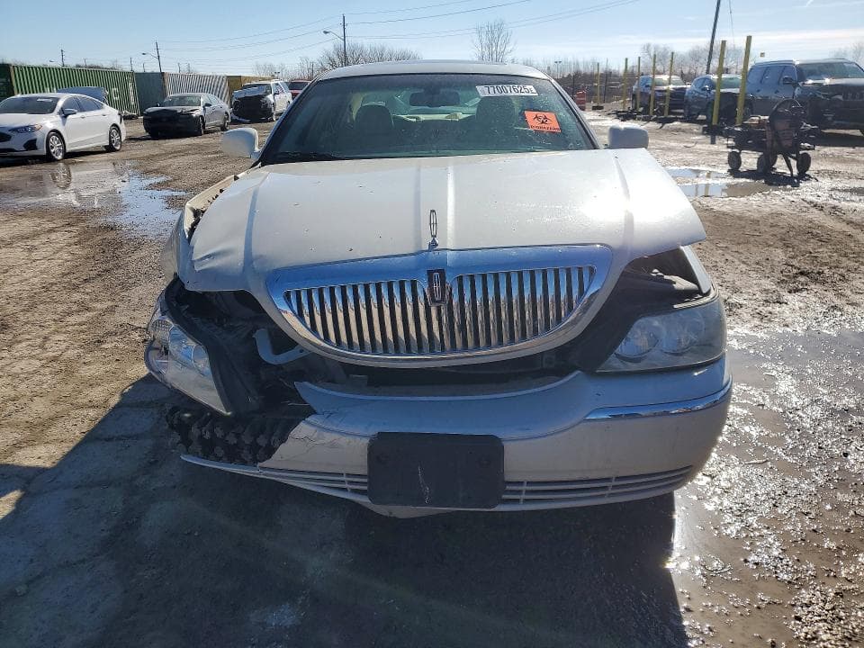 2007 LINCOLN TOWN CAR