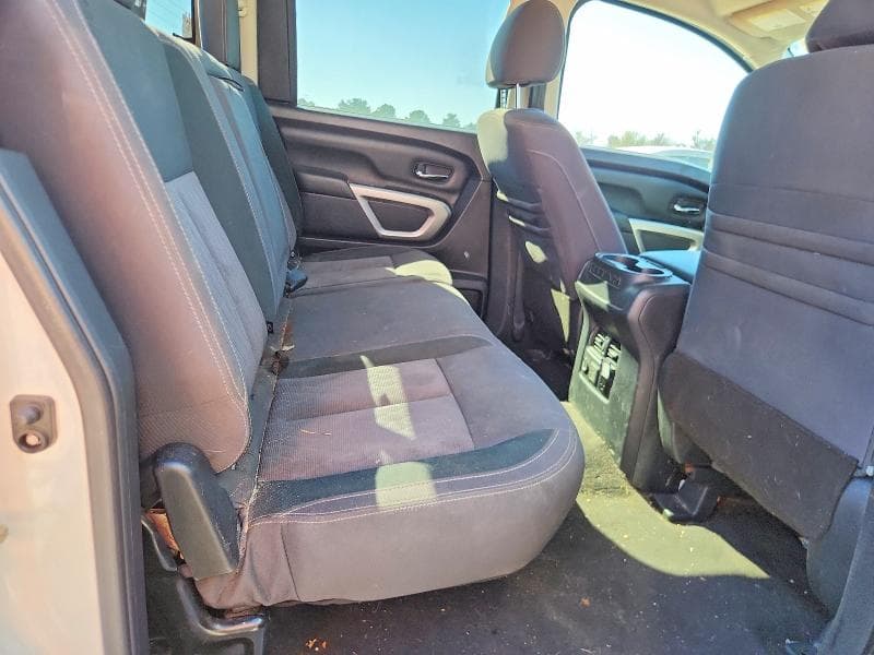 2021 NISSAN TITAN SV 4WD 5.6L V8 CREW CAB