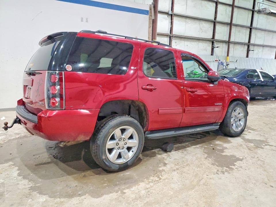 2013 GMC YUKON SLT
