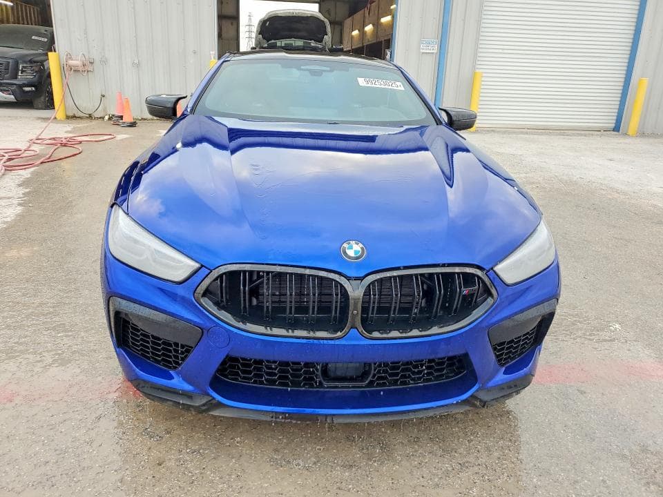 2024 BMW M8