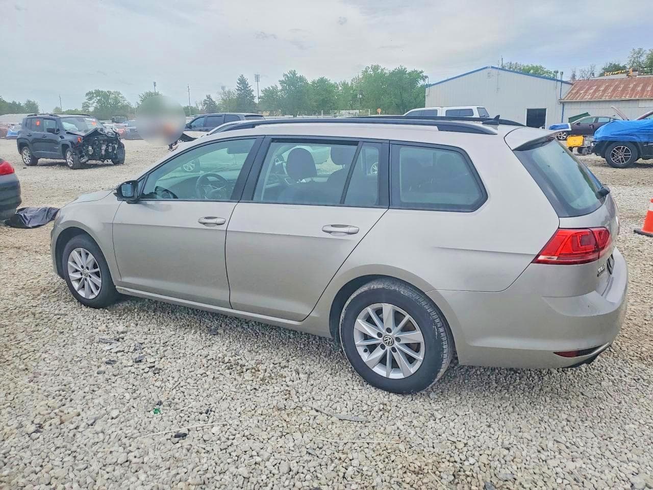 2017 Volkswagen Golf Sportwagen S