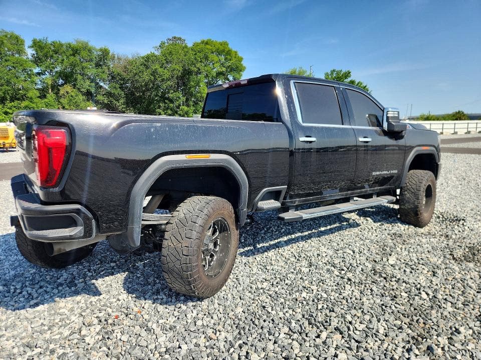 2022 GMC SIERRA K2500 DENALI