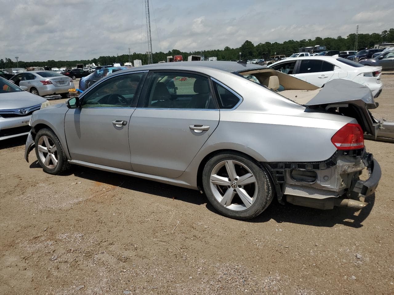 2012 Volkswagen Passat Se