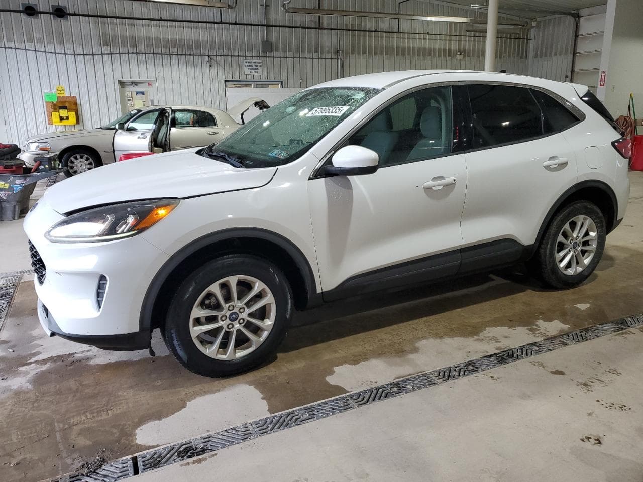 2020 Ford Escape Se