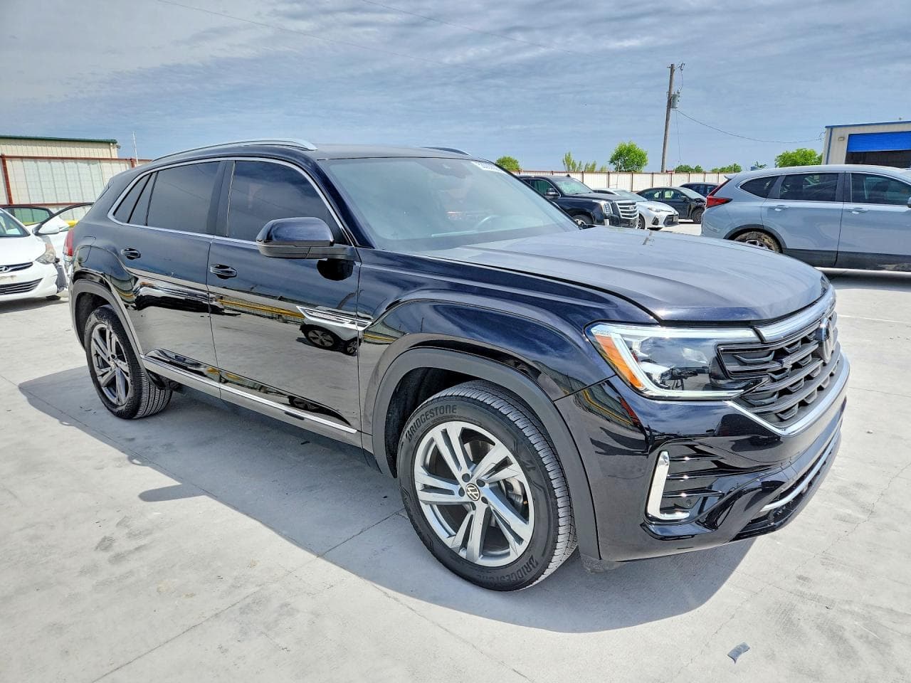 2024 Volkswagen Atlas Cross Sport Sel R-Line