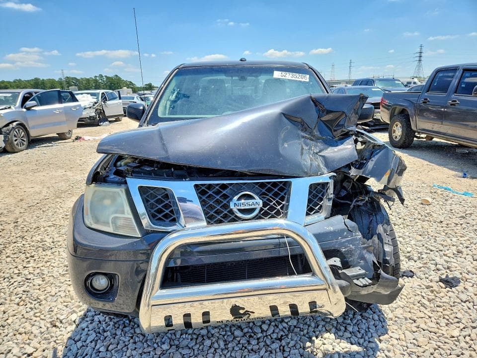 2015 NISSAN FRONTIER S