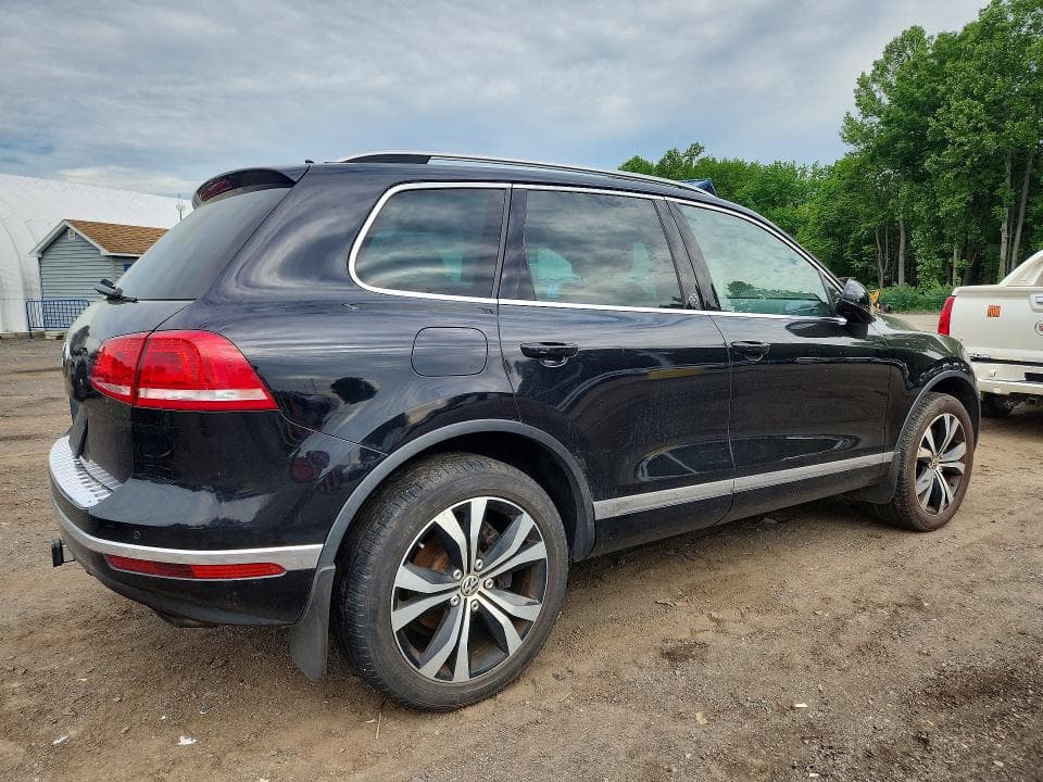 2017 VOLKSWAGEN TOUAREG WOLFSBURG