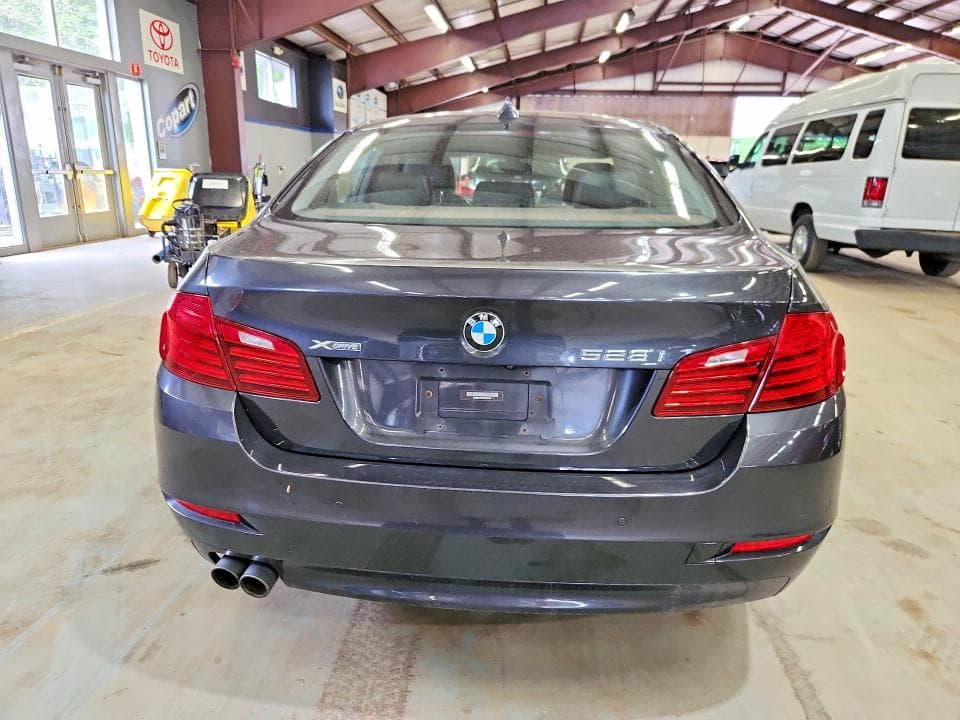 2015 BMW 528 XI
