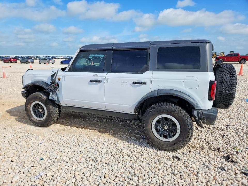 2023 FORD BRONCO BASE