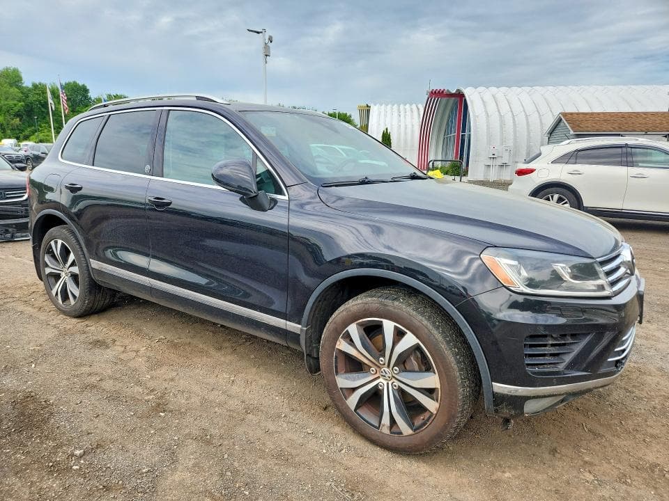 2017 VOLKSWAGEN TOUAREG WOLFSBURG