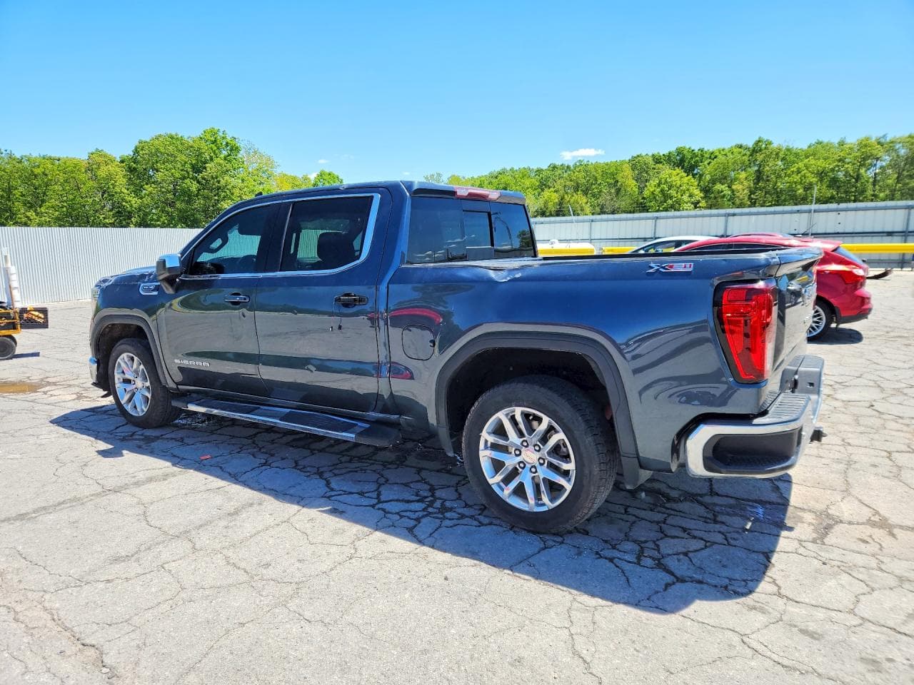 2019 GMC Sierra K1500 Sle
