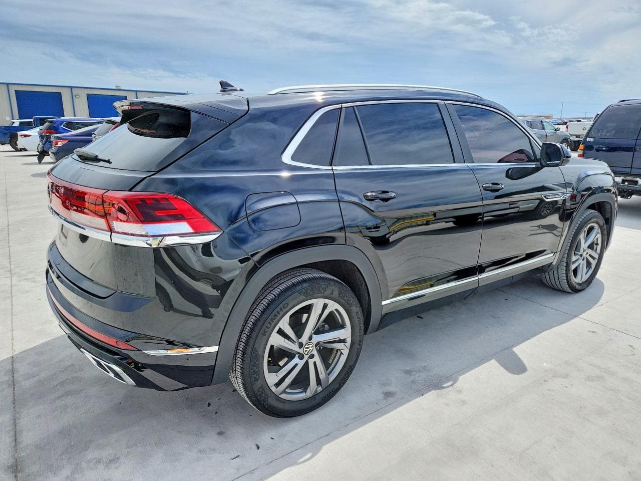 2024 Volkswagen Atlas Cross Sport Sel R-Line