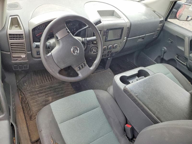 2005 NISSAN TITAN XE