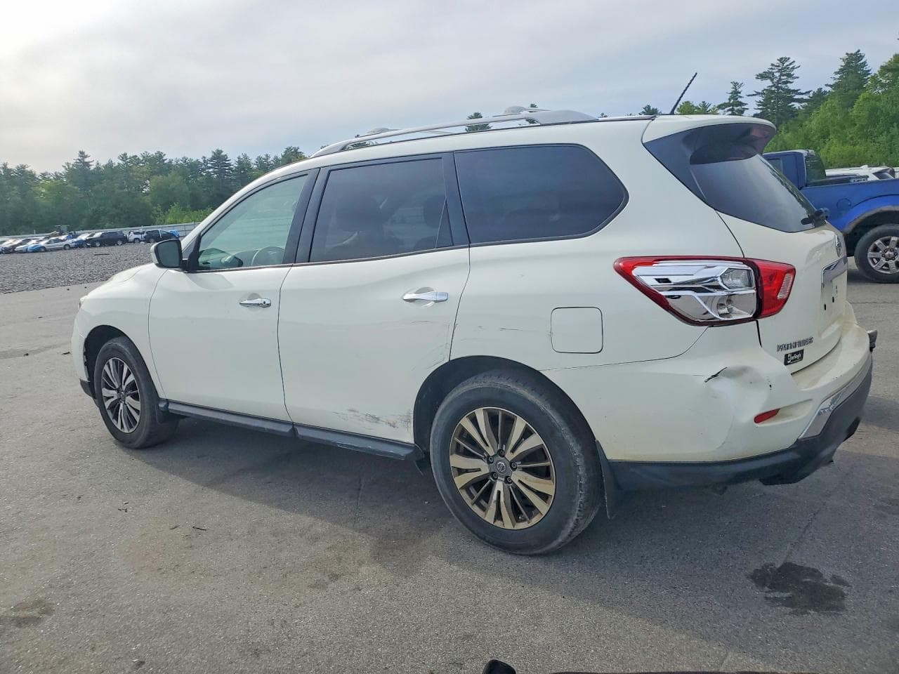 2018 Nissan Pathfinder S