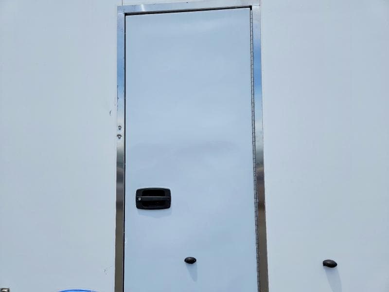 2023 FORD E350 REFRIGERATED BOX TRUCK