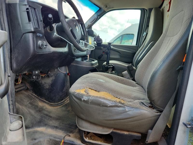 2012 CHEVROLET EXPRESS DELIVERY TRUCK