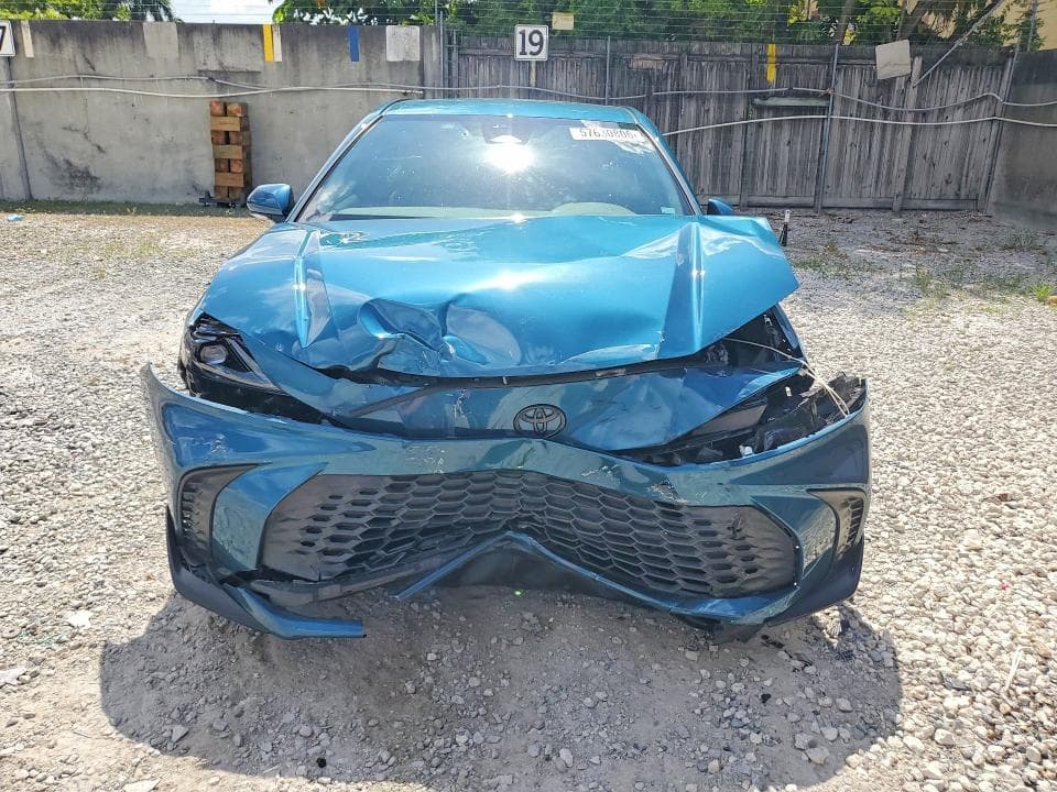 2025 TOYOTA CAMRY SE