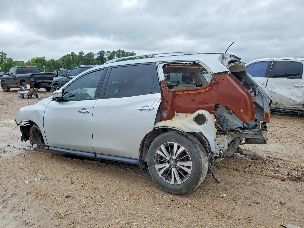 2018 Nissan Pathfinder Sv