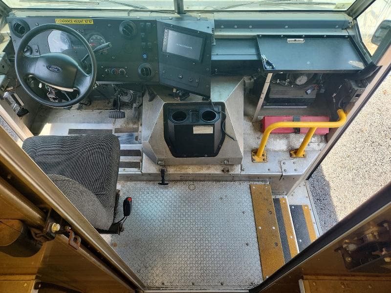 2019 FORD E450 - DELIVERY VAN
